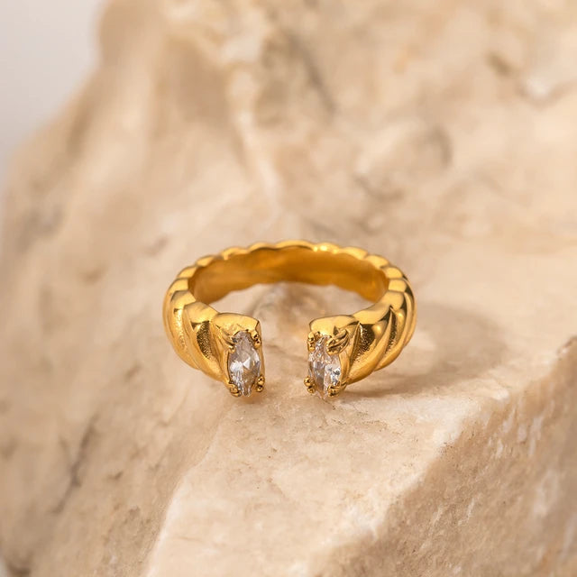 Joan Ring (Adjustable)