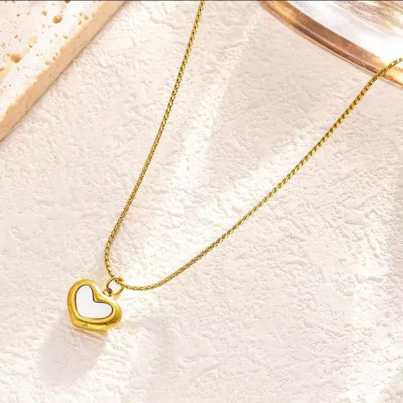 Cali Necklace